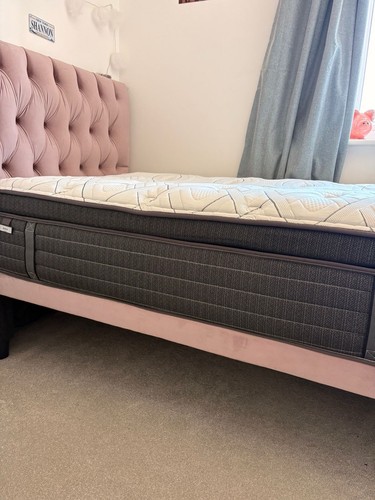 Bed and mattress - 3/4,